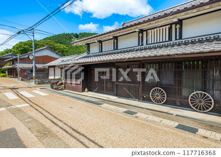 Shiga Prefecture, Maibara City, Nakasendo, Kashiwara-juku streetscape 117716368