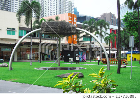 Dynamic Philippines - Manila/BGC Cityscape (September 2023) 117716895