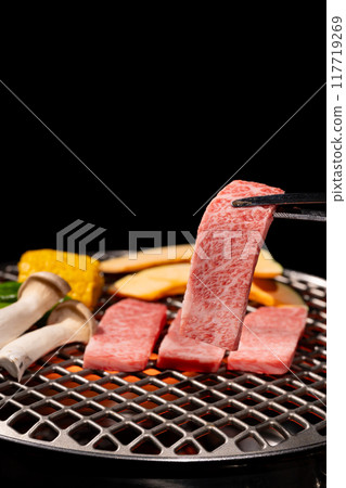 炭火烤肉 炭火烤肉 117719269