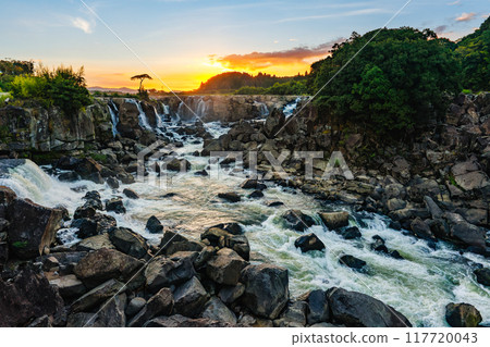 Sogi Falls - Early morning magic hour Sogi Falls - Early morning magic hour 117720043