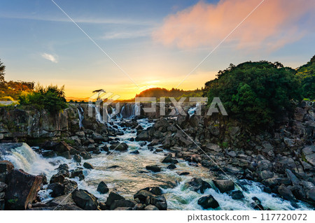 蘇木瀑布清晨魔法時刻 117720072