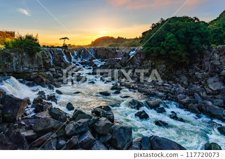 蘇木瀑布清晨魔法時刻 117720073