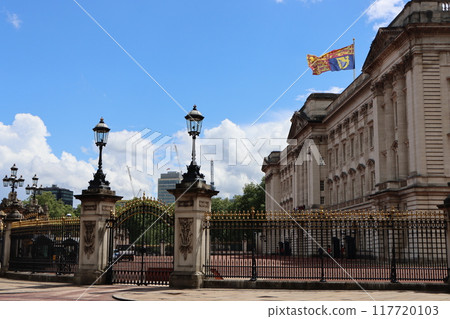 Royal flag hoisted at Buckingham Palace Royal flag hoisted at Buckingham Palace 117720103