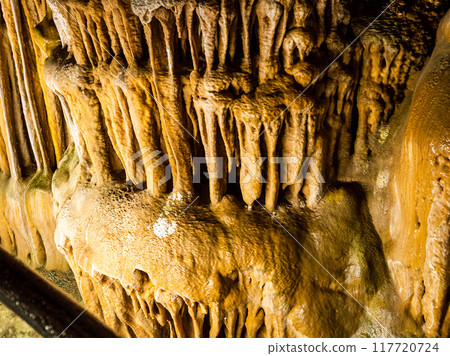 stone sagging on walls of Karaca Cave , Turkey stone sagging on walls of Karaca Cave , Turkey 117720724