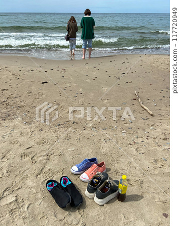 tourists on sand beach at Curonian Courish Spit 117720949