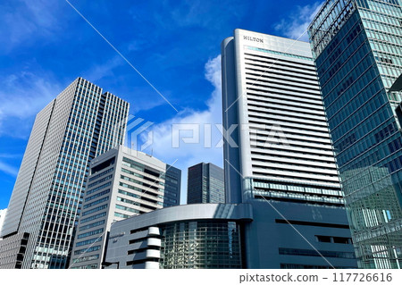 High-rise buildings that shine against the blue sky - the cityscape of Osaka 117726616