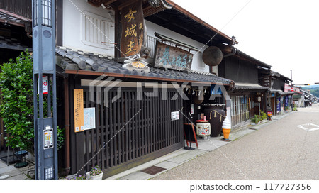 Female Castle Lord_Iwamura Town Sake Brewery 117727356