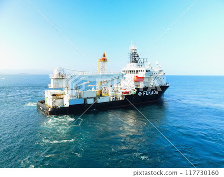 夏季在北海道江差町海岸作業的打撈船波塞冬 1 號鳥瞰圖 117730160