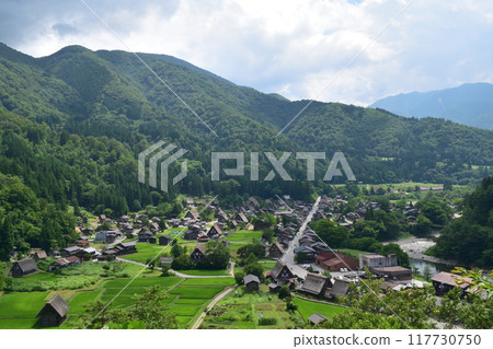 Gassho-zukuri and Gassho Village in Shirakawa-go Gassho-zukuri and Gassho Village in Shirakawa-go 117730750