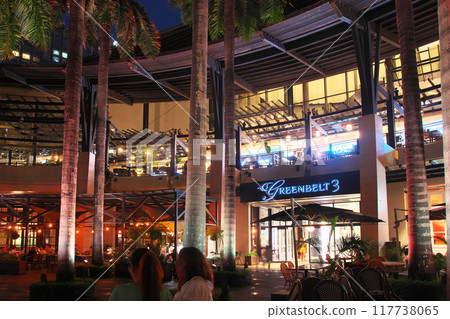 充滿活力的菲律賓 - 馬尼拉綠地城市夜景(2023 年 9 月) 充滿活力的菲律賓 - 馬尼拉綠地城市夜景(2023 年 9 月) 117738065