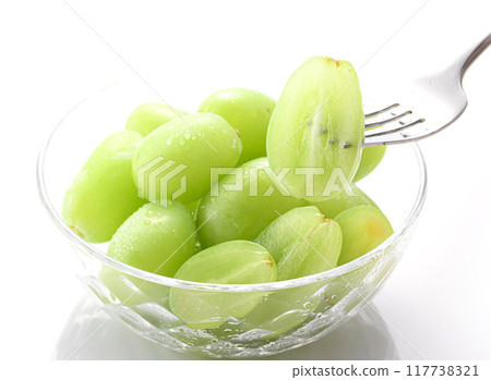 Shine Muscat 117738321