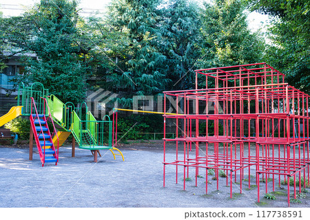 Scenery of the combination playground equipment at Shibuya Ward Uehara Park 117738591