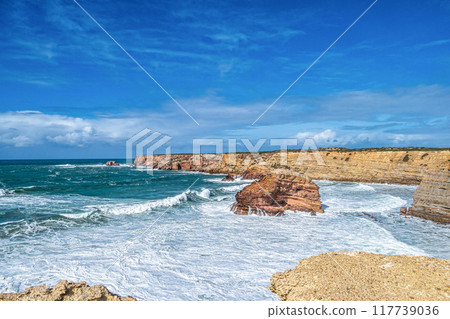 Ocean view and blue sky, Pontal da Carrapateira in Aljezur, Algarve, Portugal. 117739036