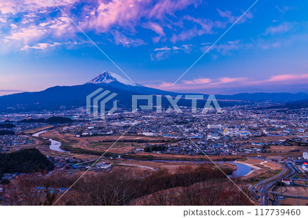 [靜岡縣]三島市街景與富士山夜景 117739460