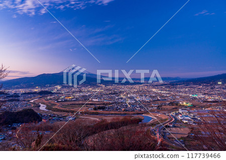 [靜岡縣]三島市街景與富士山夜景 117739466