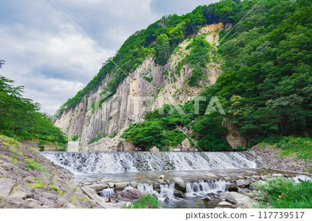 Summer scenery of Zaimokuiwa rock in Obara 117739517
