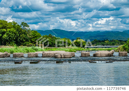 盛夏的京都鴨川風景 盛夏的京都鴨川風景 117739746