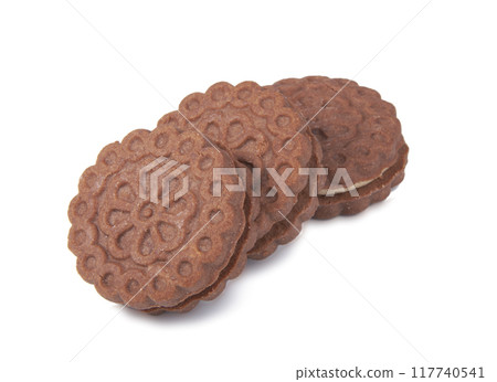 biscuit cookies with cream isolated on the white biscuit cookies with cream isolated on the white 117740541