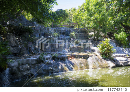 This is a beautiful view of Linh Ung Pagoda on Son Tra Peninsula, a famous tourist attraction in Vietnam. This is a beautiful view of Linh Ung Pagoda on Son Tra Peninsula, a famous tourist attraction in Vietnam. 117742540