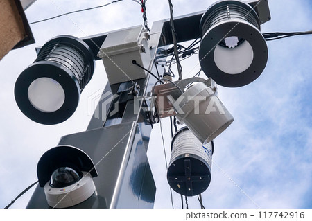 小田原市在通往小田原城的商店街安裝了智慧桿(神奈川縣小田原市) 小田原市在通往小田原城的商店街安裝了智慧桿(神奈川縣小田原市) 117742916