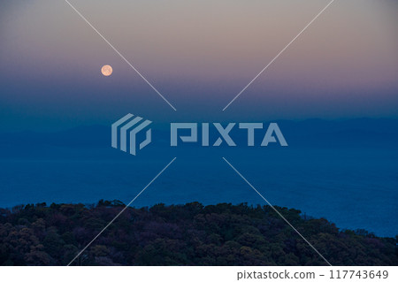 [靜岡縣] 從大崎看到駿河灣的滿月/落月 117743649