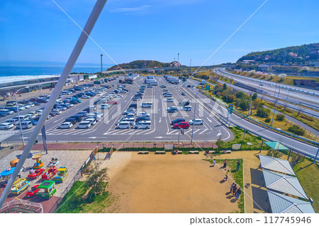 Looking toward the parking lot down the Awaji service area in Hyogo prefecture 117745946