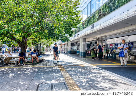 東京調布市仙川站的城市景觀 東京調布市仙川站的城市景觀 117746248