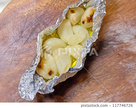 烤大蒜箔 117746726