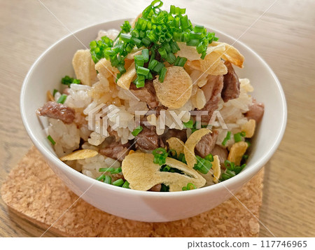 Garlic Steak Rice (Steak bowl with garlic soy sauce) Garlic Steak Rice (Steak bowl with garlic soy sauce) 117746965