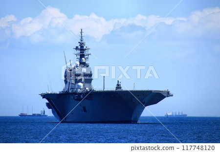 The destroyer Izumo anchored off the coast of Yokosuka The destroyer Izumo anchored off the coast of Yokosuka 117748120