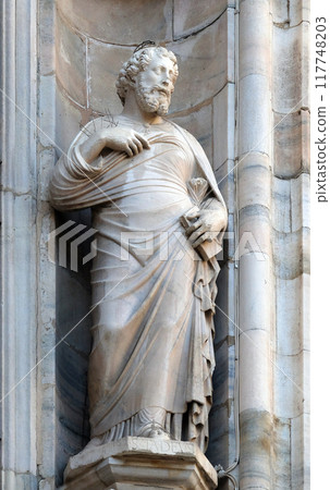Saint Judas Thaddaeus, statue on the Milan Cathedral, Duomo di Santa Maria Nascente, Milan, Lombardy, Italy 117748203