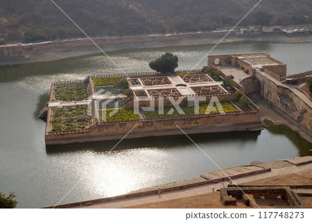 Beautiful gardens in Amber Fort, Jaipur, Rajasthan, India 117748273