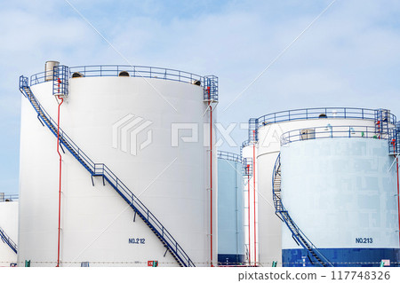 多個大型水箱 117748326