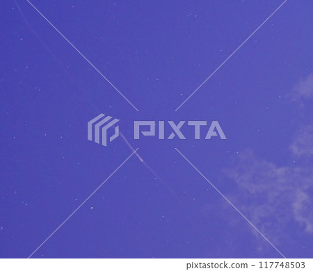 英仙座流星雨的火球痕跡 英仙座流星雨的火球痕跡 117748503