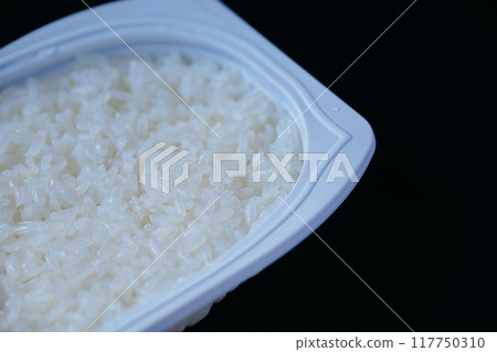 Packed rice 117750310
