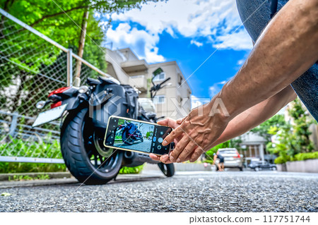 拍攝自行車的男人 拍攝自行車的男人 117751744