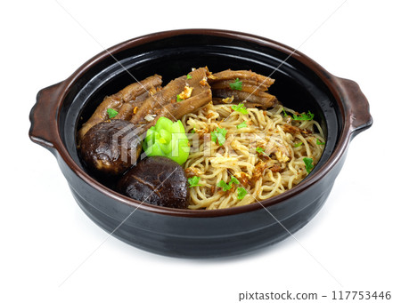 Egg Noodles with Duck Feets and mushroom 117753446