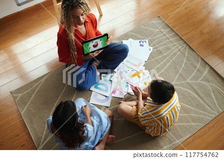 Engaging Children in Educational Digital Learning Activity 117754762