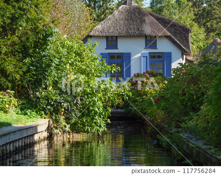 the canals of Giethoorn in the netherlands 117756284