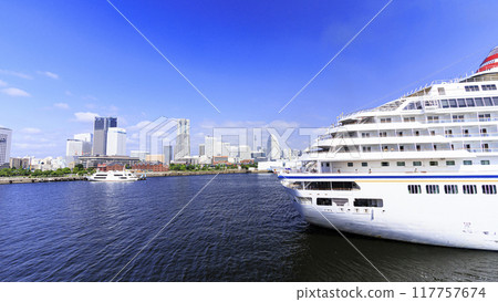 Yokohama Port (Osanbashi Pier) where the luxury liner Asuka II is anchored 117757674