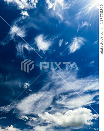 Clear early autumn sky 117758266