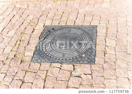 picket green broken background landscape grass damage garden park outdoor nature fence 117759736