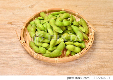 煮毛豆、毛豆、毛豆、點心、豆菜、漏杓。 117760295