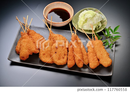 炸串、炸串、炸串、鄉土料理、大阪、接吻、蓮藕、蝦子、魷魚、醬汁 炸串、炸串、炸串、鄉土料理、大阪、接吻、蓮藕、蝦子、魷魚、醬汁 117760558