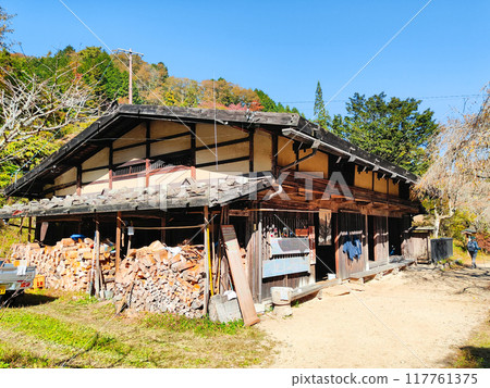 Tsumago-juku to Magome-juku Trail (Autumn): Isseki Tochiba Teahouse Tsumago-juku to Magome-juku Trail (Autumn): Isseki Tochiba Teahouse 117761375