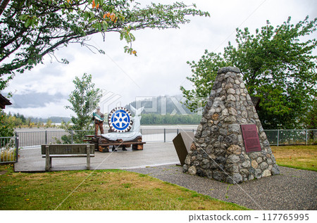 Chainsaw wood carvings - Hope, BC, Canada Chainsaw wood carvings - Hope, BC, Canada 117765995