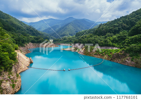 Lake Okushima, where the Okushima blue shines 117768101