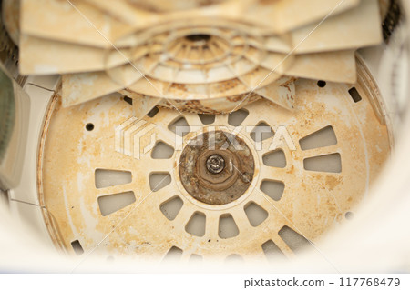 洗衣機：波輪內部有污垢 117768479