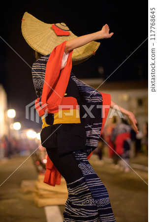 Nishimonai Bon Odori: Women dancing in indigo-dyed yukata and straw hats, 2024, Akita Prefecture Nishimonai Bon Odori: Women dancing in indigo-dyed yukata and straw hats, 2024, Akita Prefecture 117768645