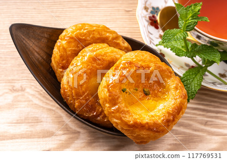 Orange and pineapple danish Orange and pineapple danish 117769531
